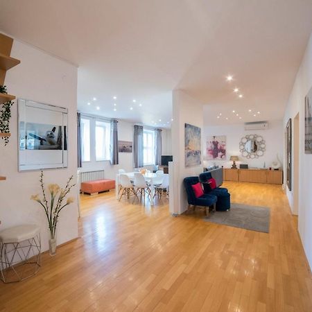 Octogon Apartment Zagabria Esterno foto