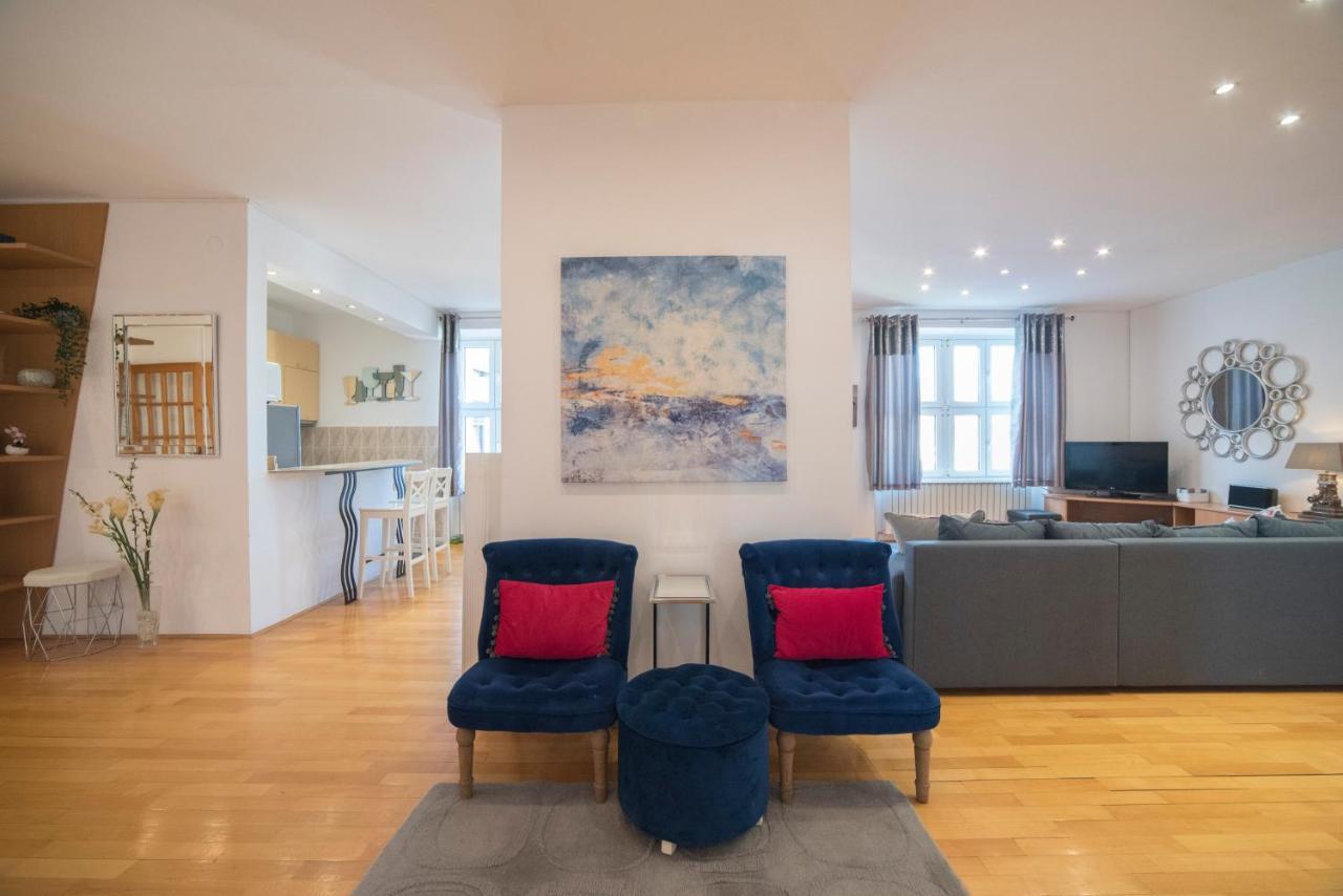 Octogon Apartment Zagabria Esterno foto
