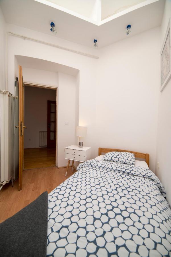 Octogon Apartment Zagabria Esterno foto